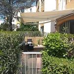 Soleil De Frejus Au Lagonbleu